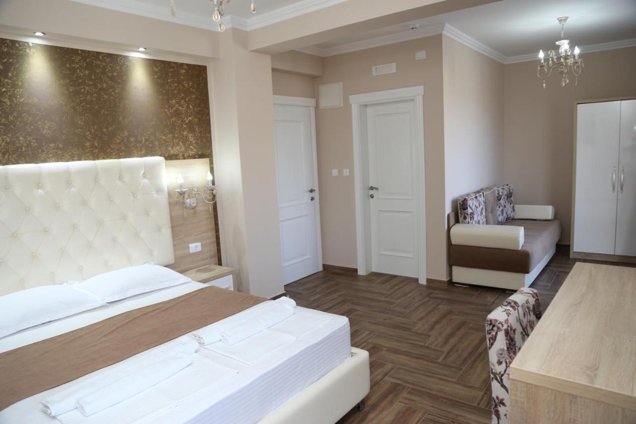 Hotel Metropolis Ulcinj Esterno foto