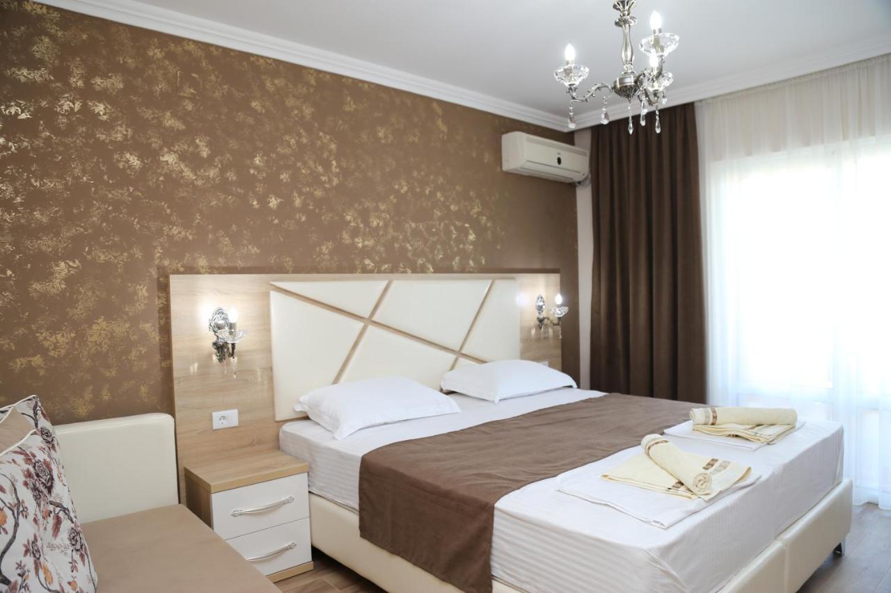 Hotel Metropolis Ulcinj Esterno foto