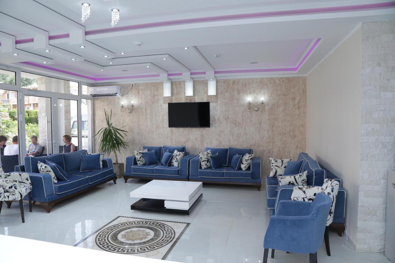 Hotel Metropolis Ulcinj Esterno foto