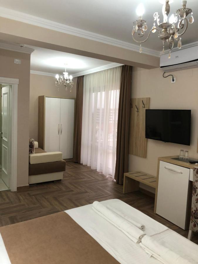 Hotel Metropolis Ulcinj Esterno foto