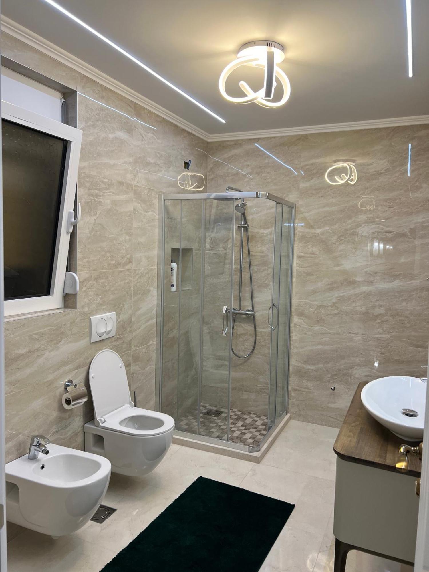 Hotel Metropolis Ulcinj Esterno foto
